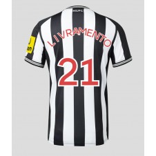 Newcastle United Tino Livramento #21 Hemmatröja 2023-24 Korta ärmar